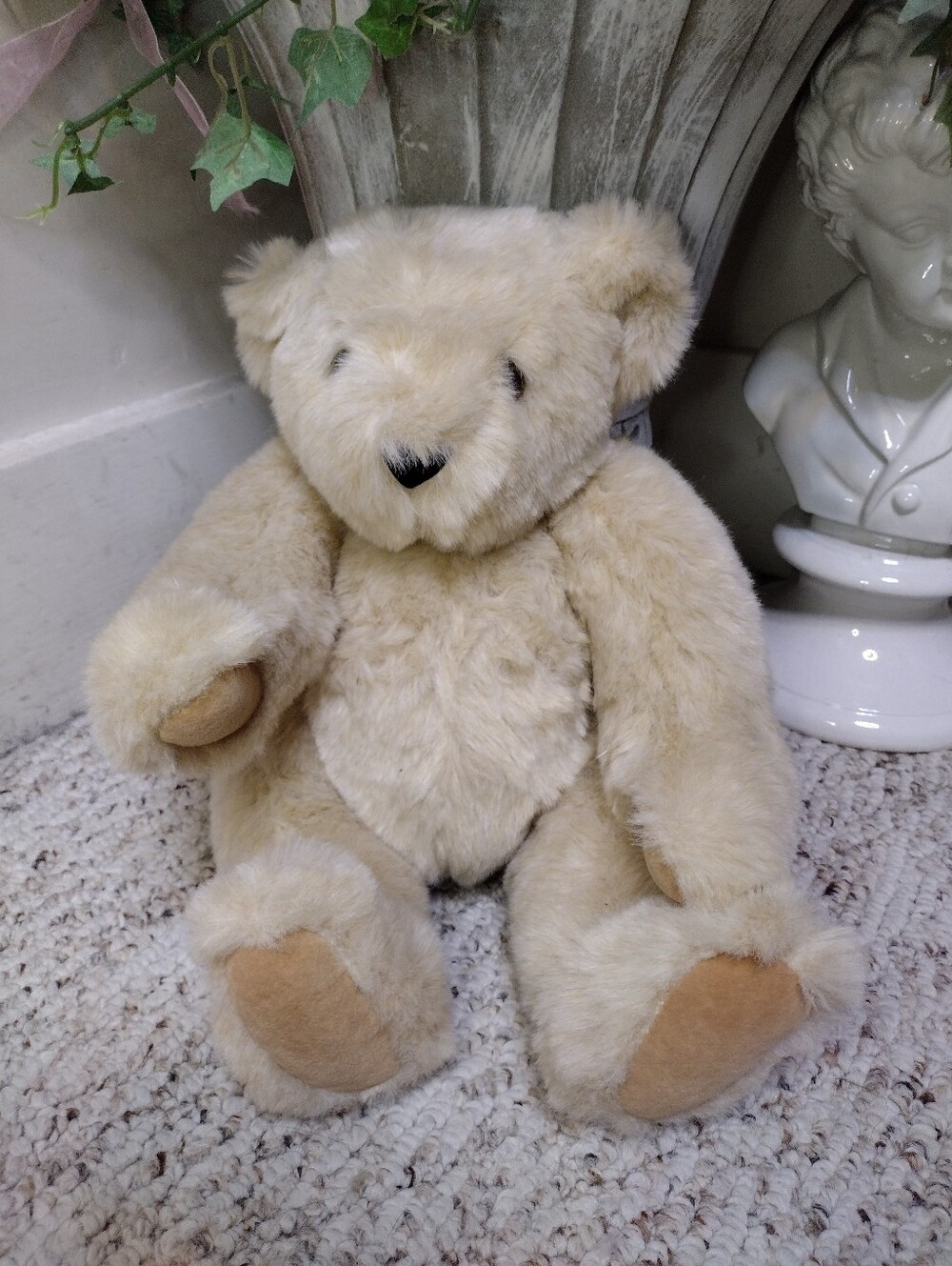 Vintage 1990's Classic Handmade 15 Inch Plush Cream Jointed Vermont Teddy Bear